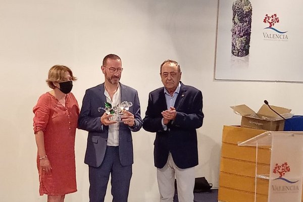 Premios de la Asociación Valenciana de Enólogos a Fernanto Tarín